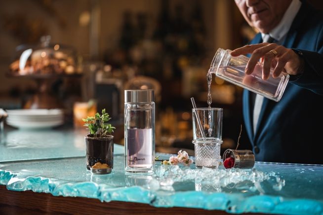 Annapurna - Luxury ski hotel gallery image 19 showing alpine architecture, interior design, or mountain views