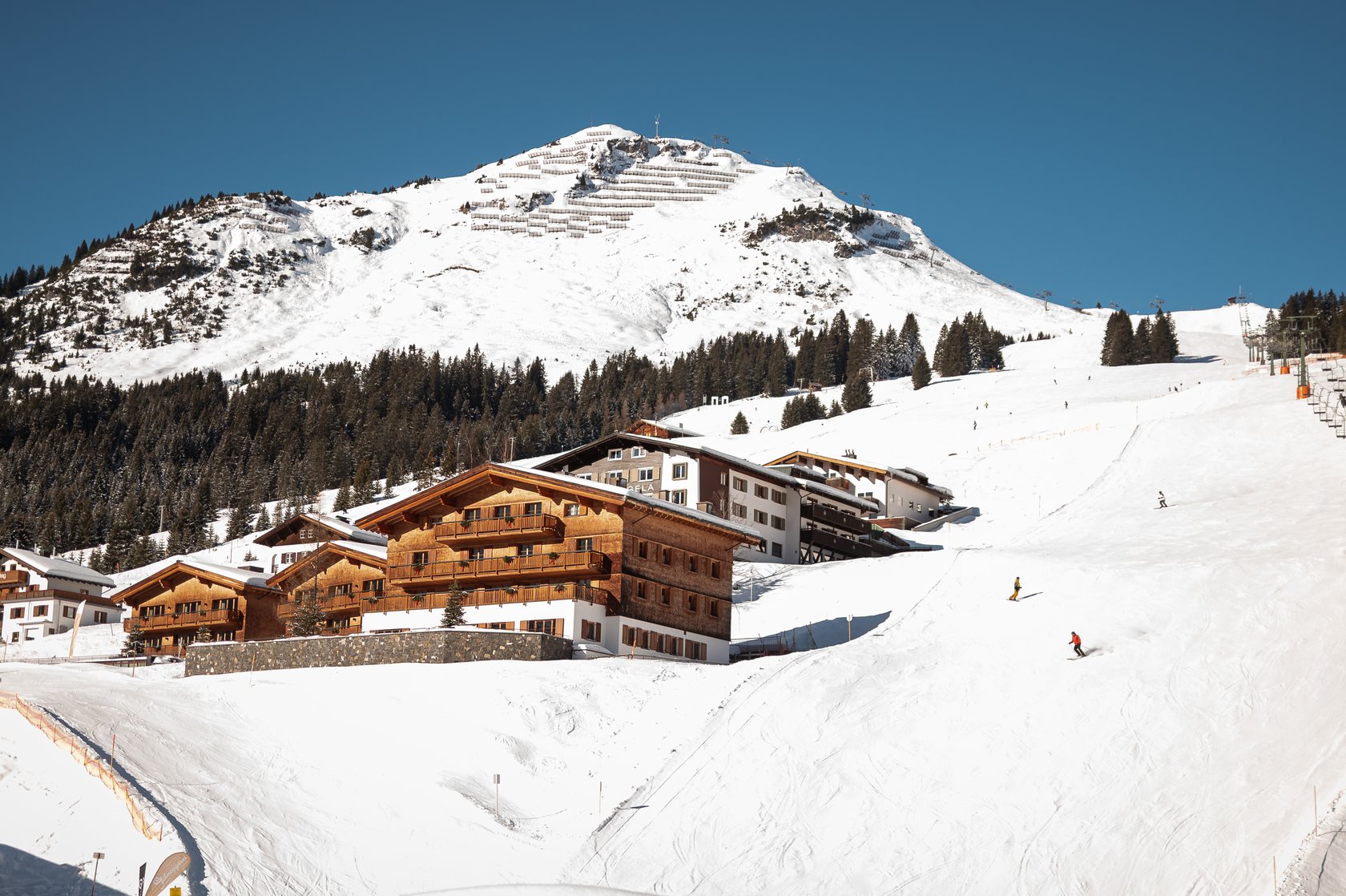 Aurelio Hotel - Luxury ski hotel gallery image 16 showing alpine architecture, interior design, or mountain views