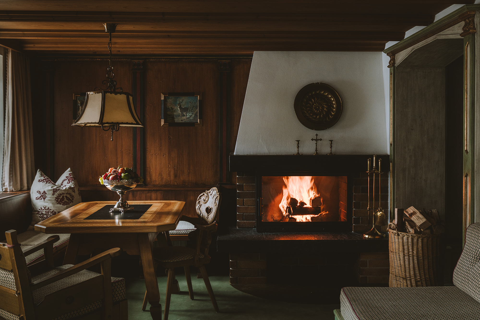 Post Lech Arlberg - Luxury ski hotel gallery image 29 showing alpine architecture, interior design, or mountain views