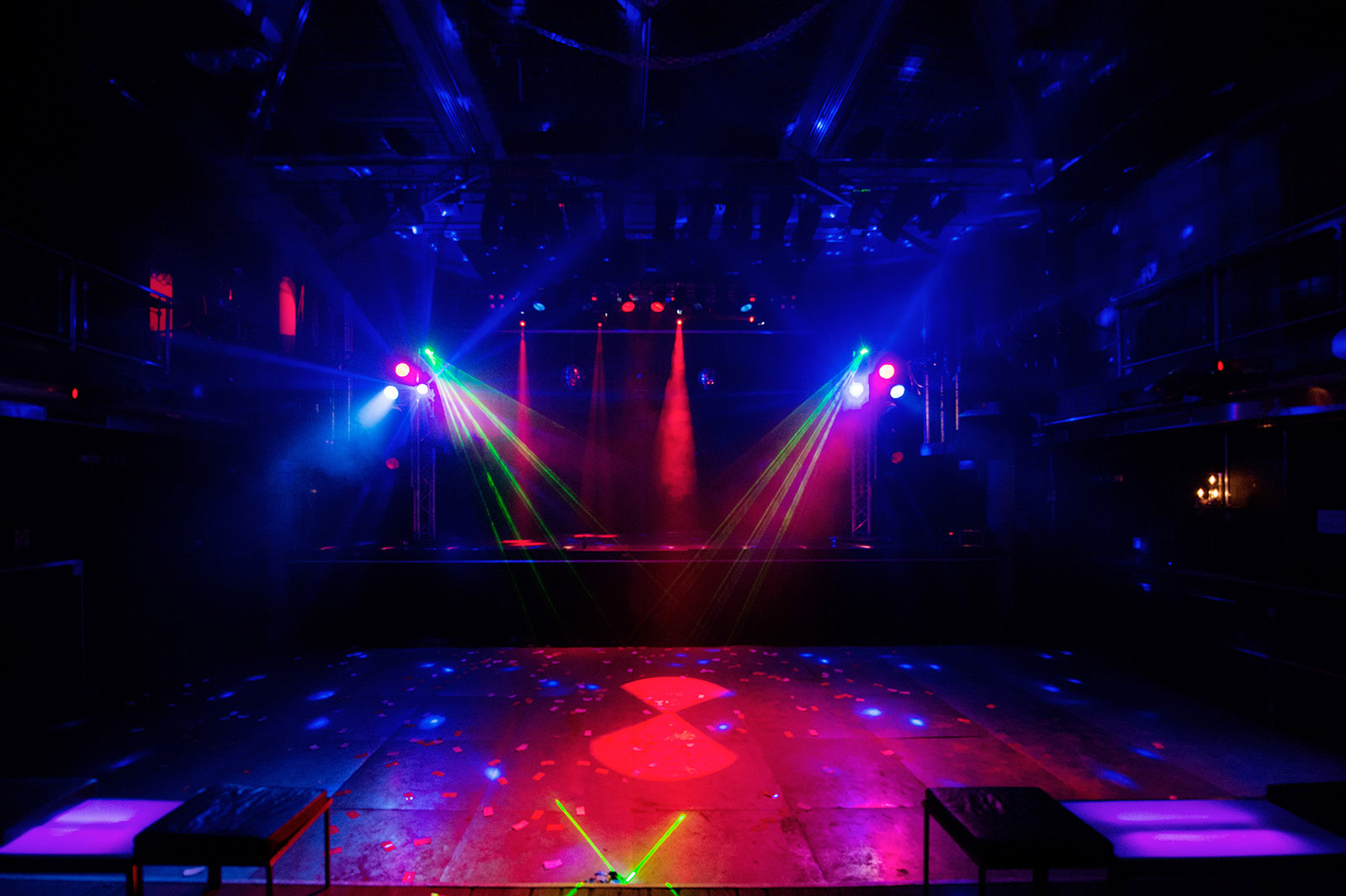 Backstage Hotel Vernissage - Luxury ski hotel gallery image 14 showing alpine architecture, interior design, or mountain views