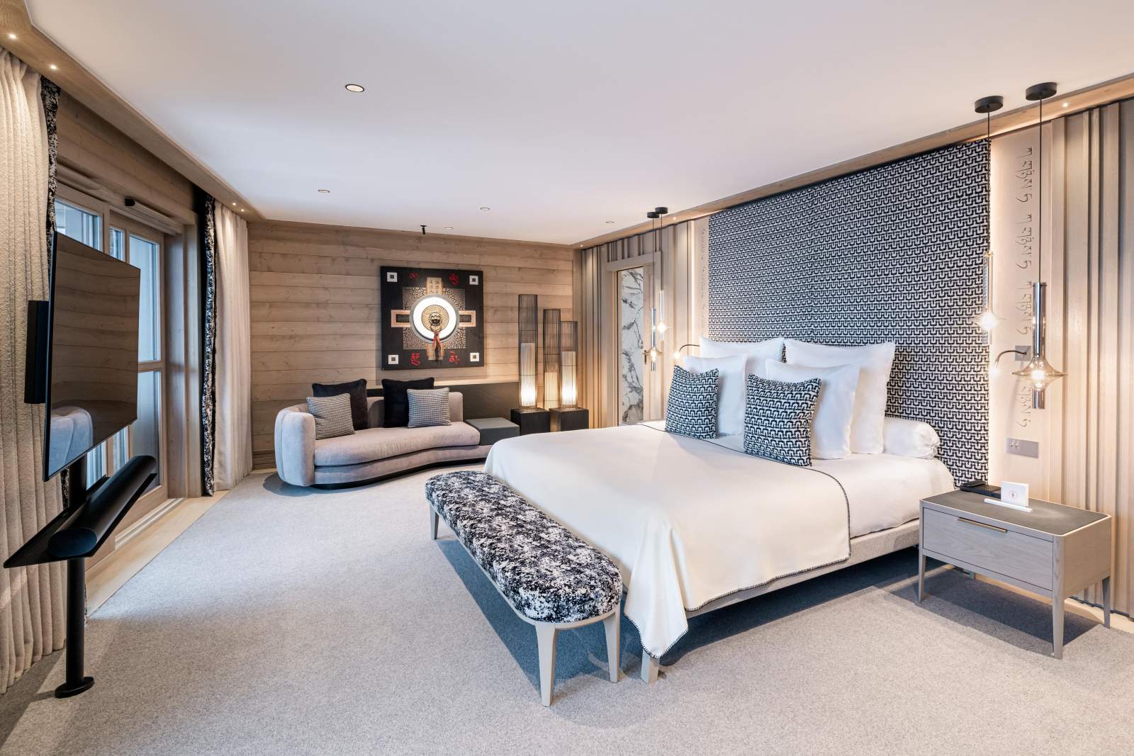 Le K2 Palace - Luxury ski hotel gallery image 20 showing alpine architecture, interior design, or mountain views