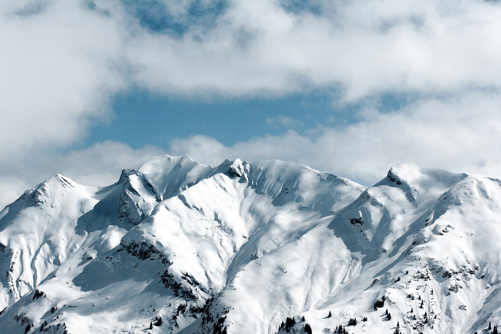 Aurelio Hotel - Luxury ski hotel gallery image 9 showing alpine architecture, interior design, or mountain views