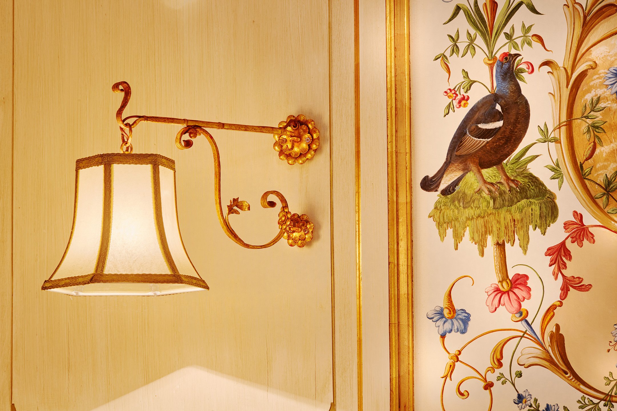 Post Lech Arlberg - Luxury ski hotel gallery image 7 showing alpine architecture, interior design, or mountain views