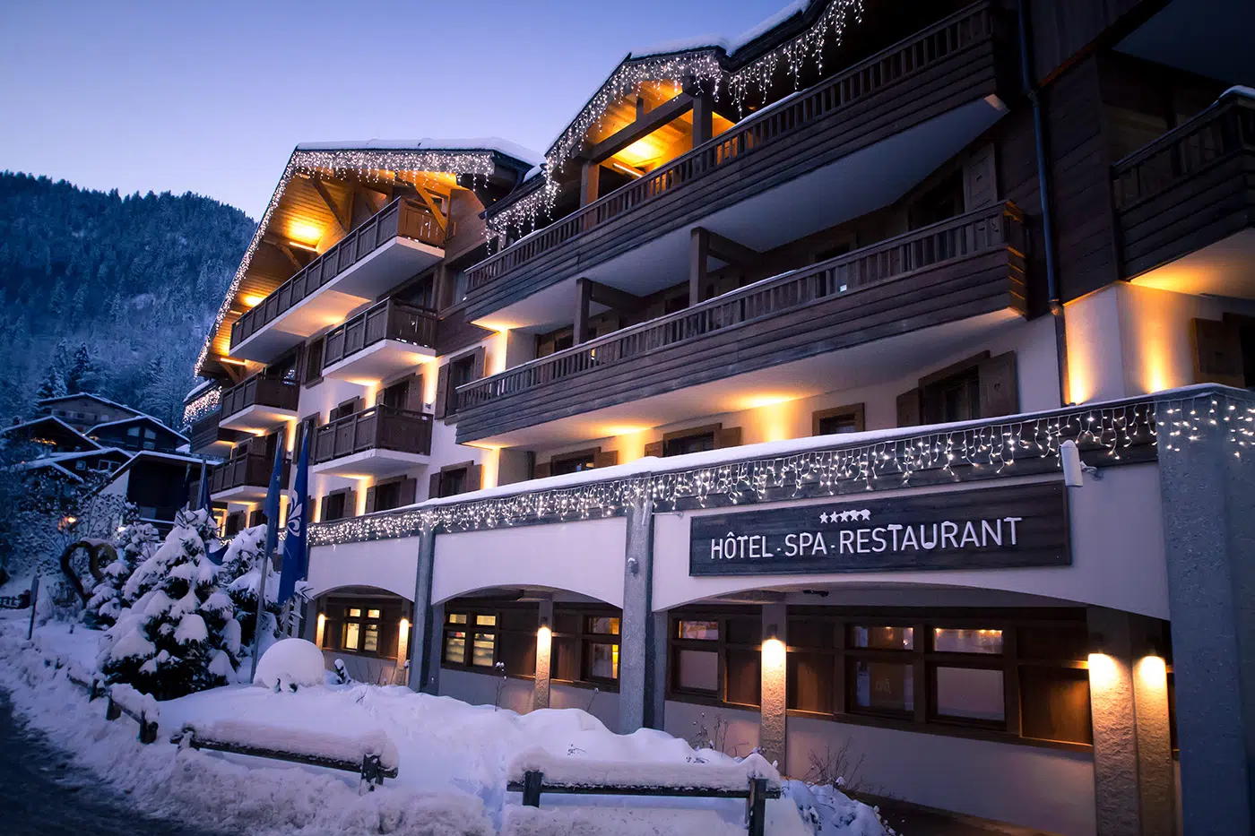 Au Cœur du Village - Luxury ski hotel gallery image 21 showing alpine architecture, interior design, or mountain views