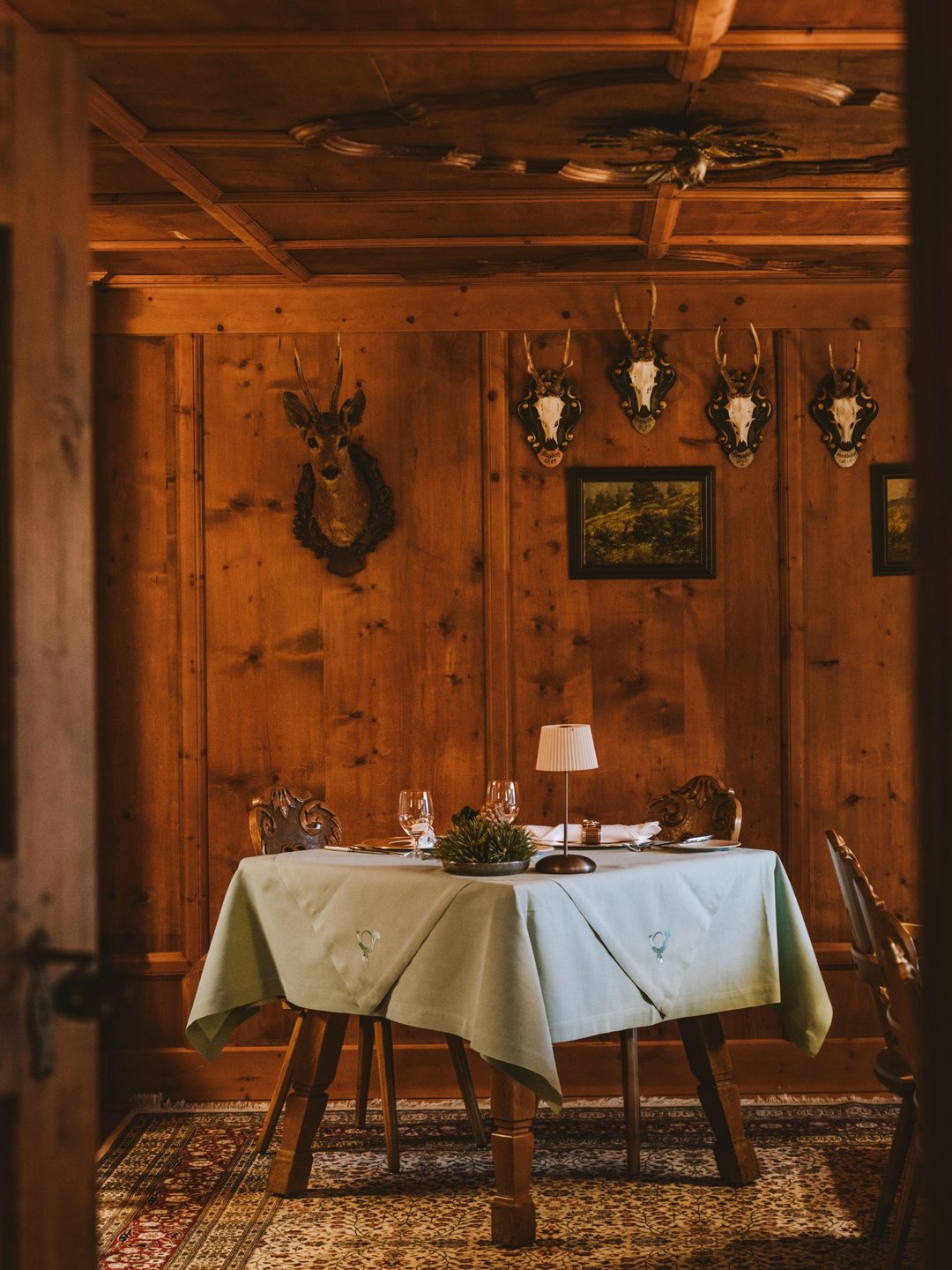 Post Lech Arlberg - Luxury ski hotel gallery image 16 showing alpine architecture, interior design, or mountain views
