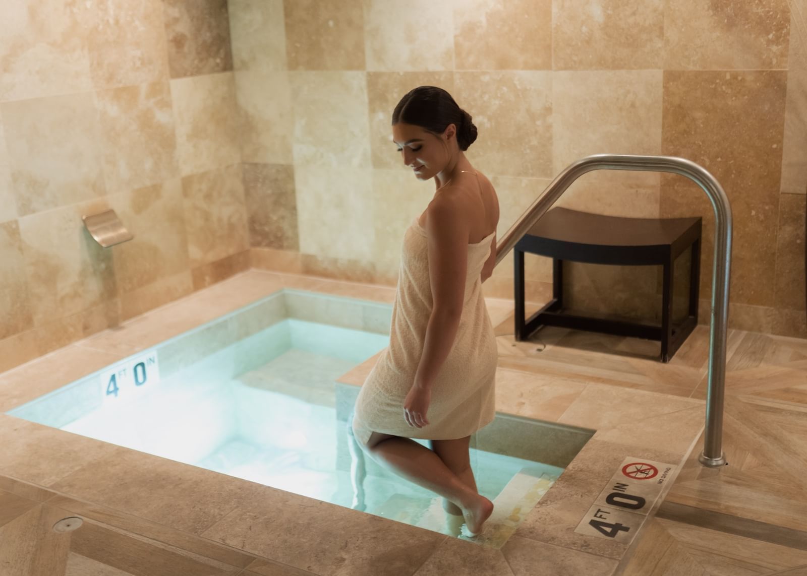 Stein Eriksen Lodge - Luxury ski hotel gallery image 17 showing alpine architecture, interior design, or mountain views