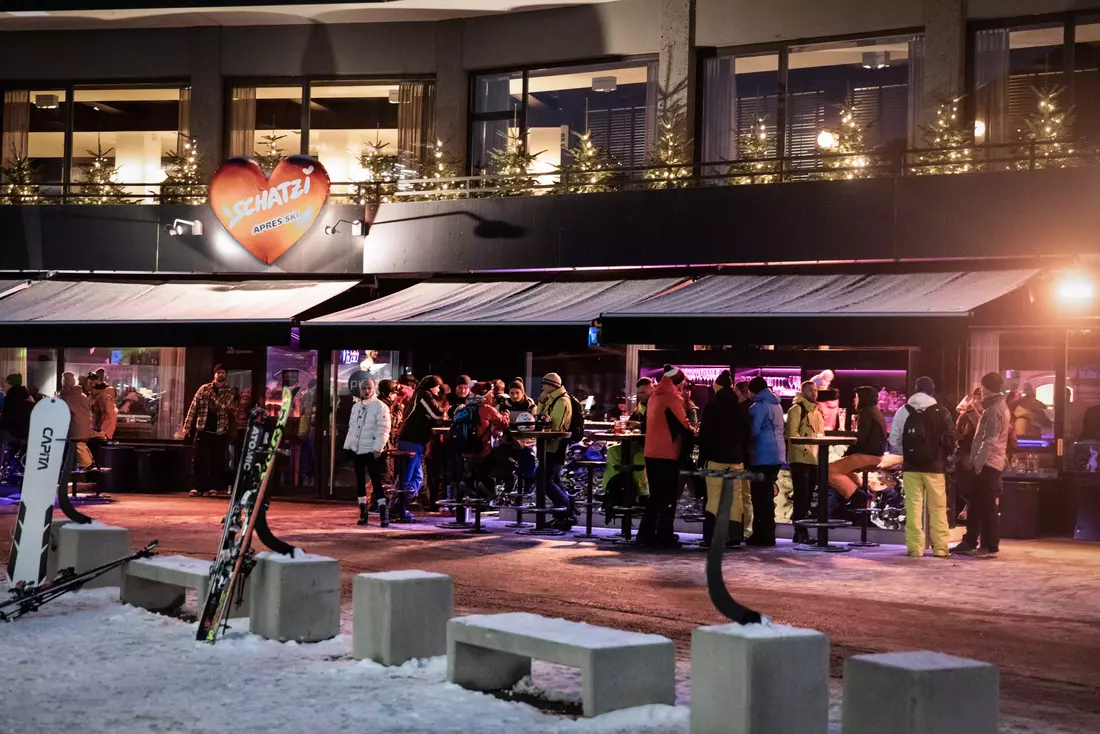 Elizabeth Arthotel - Luxury ski hotel gallery image 13 showing alpine architecture, interior design, or mountain views