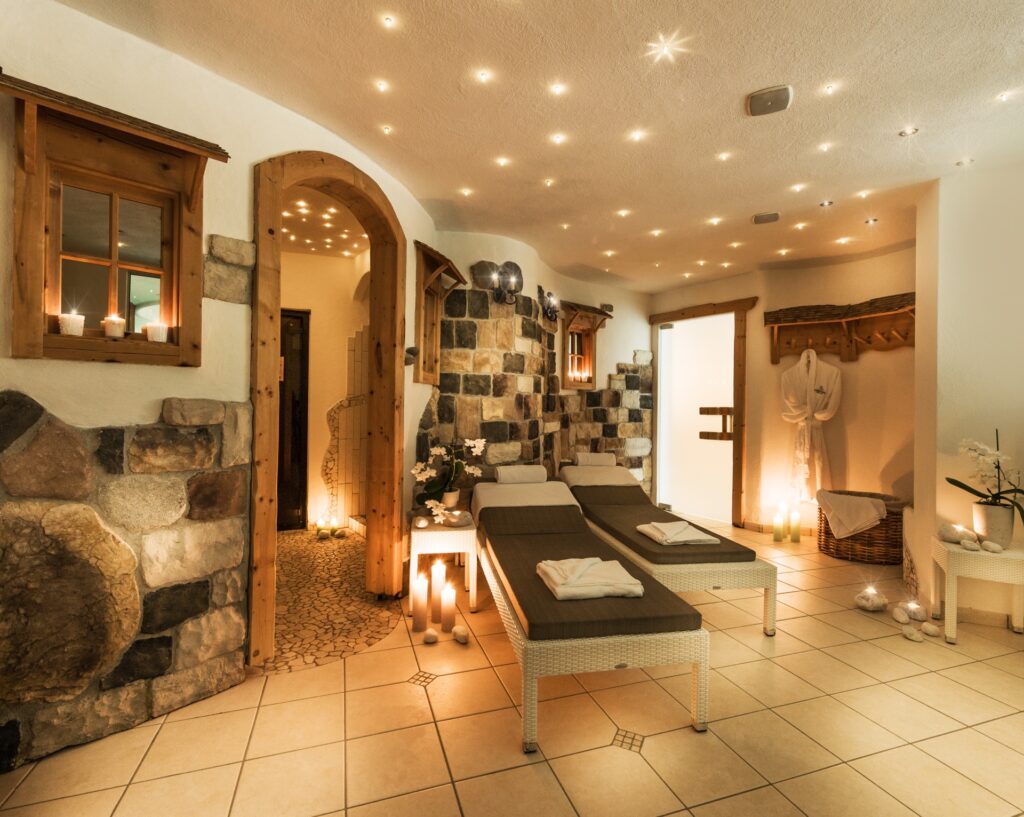 Biohotel Hermitage - Luxury ski hotel gallery image 14 showing alpine architecture, interior design, or mountain views