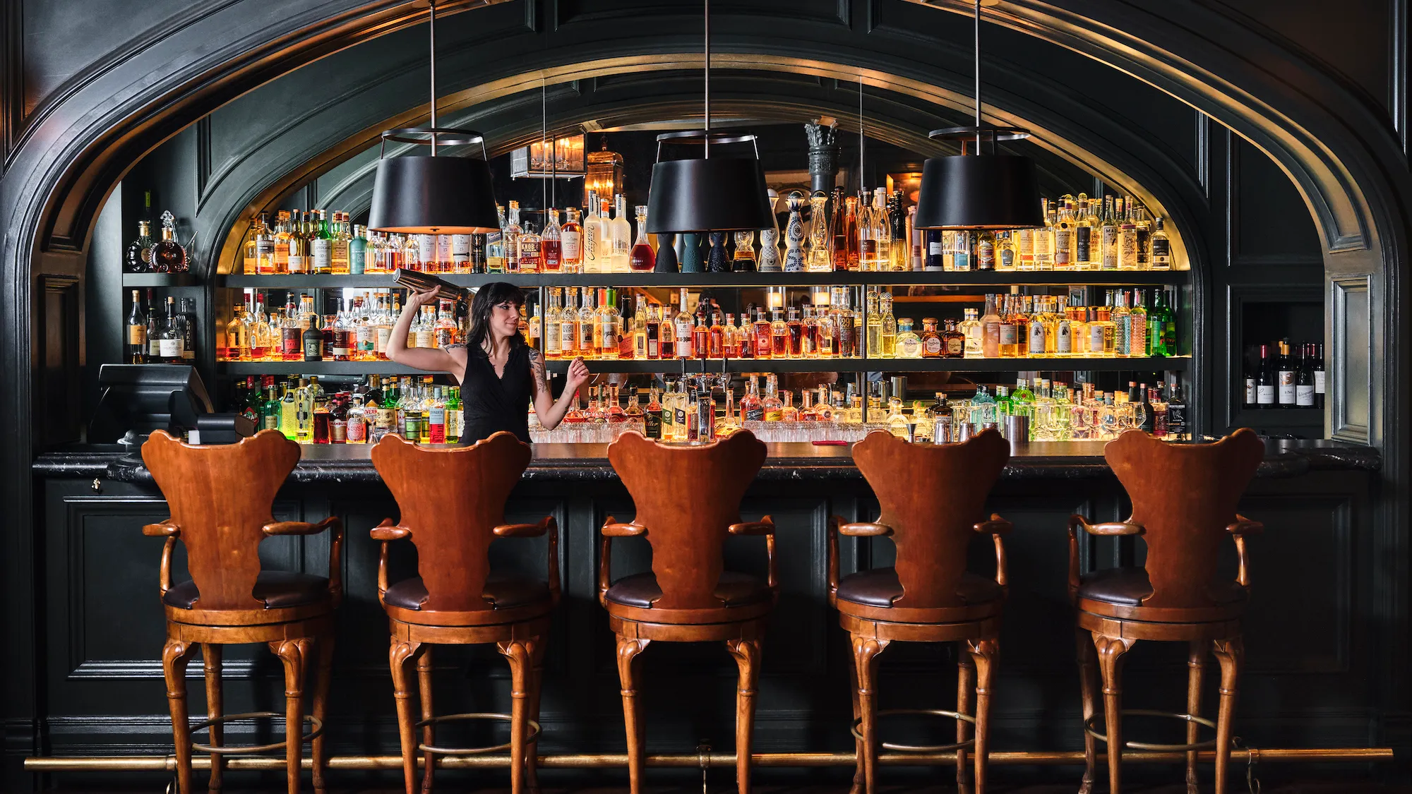 Hotel Jerome, Auberge Resorts Collection - Luxury ski hotel gallery image 8 showing alpine architecture, interior design, or mountain views