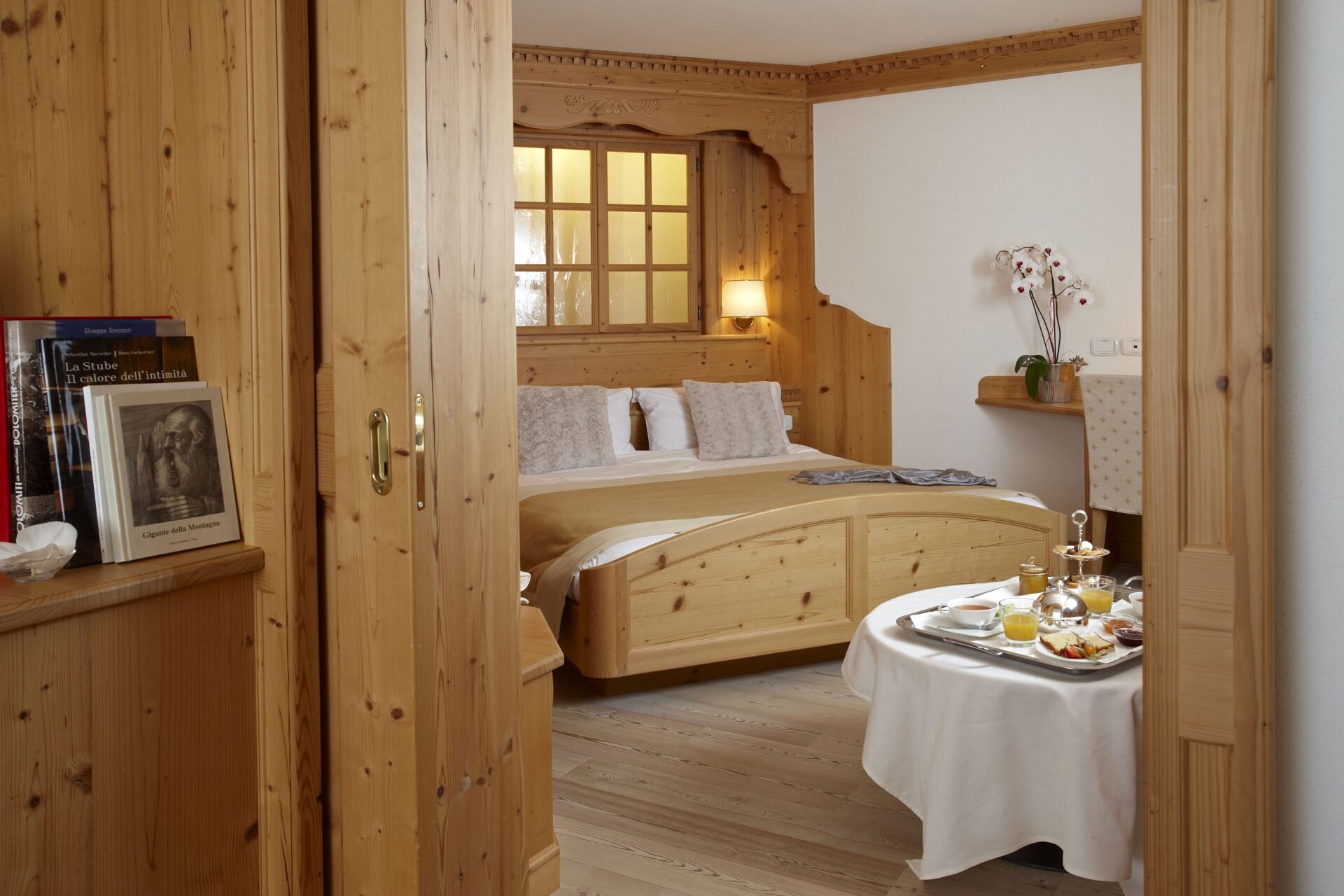 Biohotel Hermitage - Luxury ski hotel gallery image 18 showing alpine architecture, interior design, or mountain views