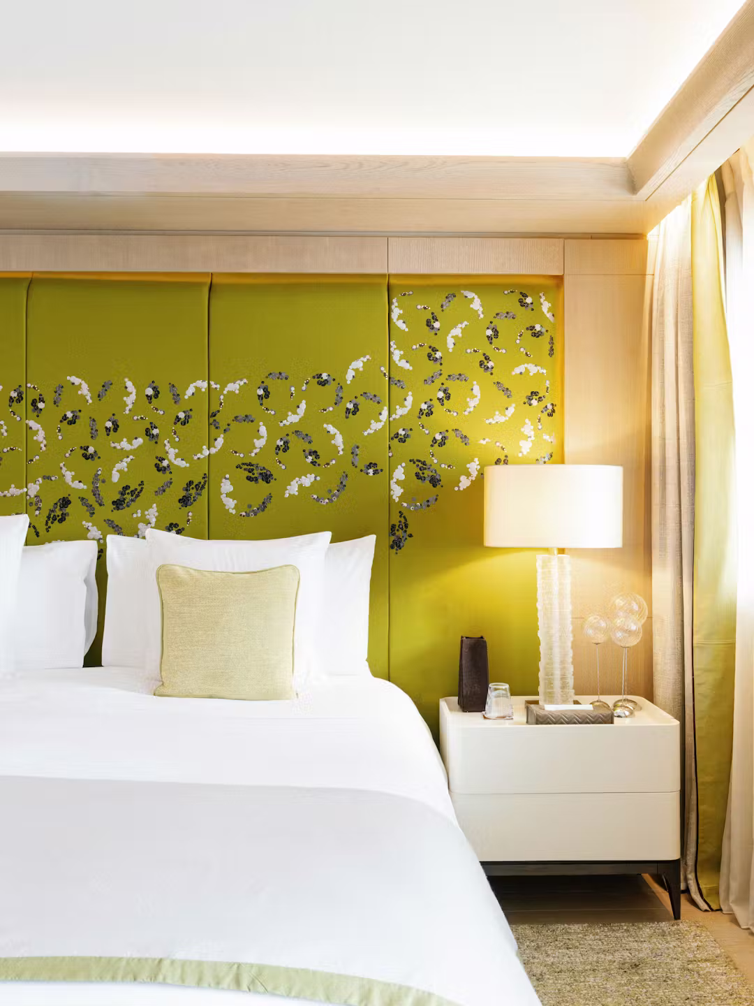 Cheval Blanc Courchevel - Luxury ski hotel gallery image 13 showing alpine architecture, interior design, or mountain views