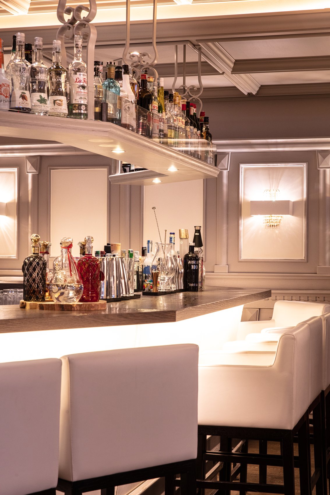 Gardena Grödnerhof Hotel & Spa - Luxury ski hotel gallery image 17 showing alpine architecture, interior design, or mountain views