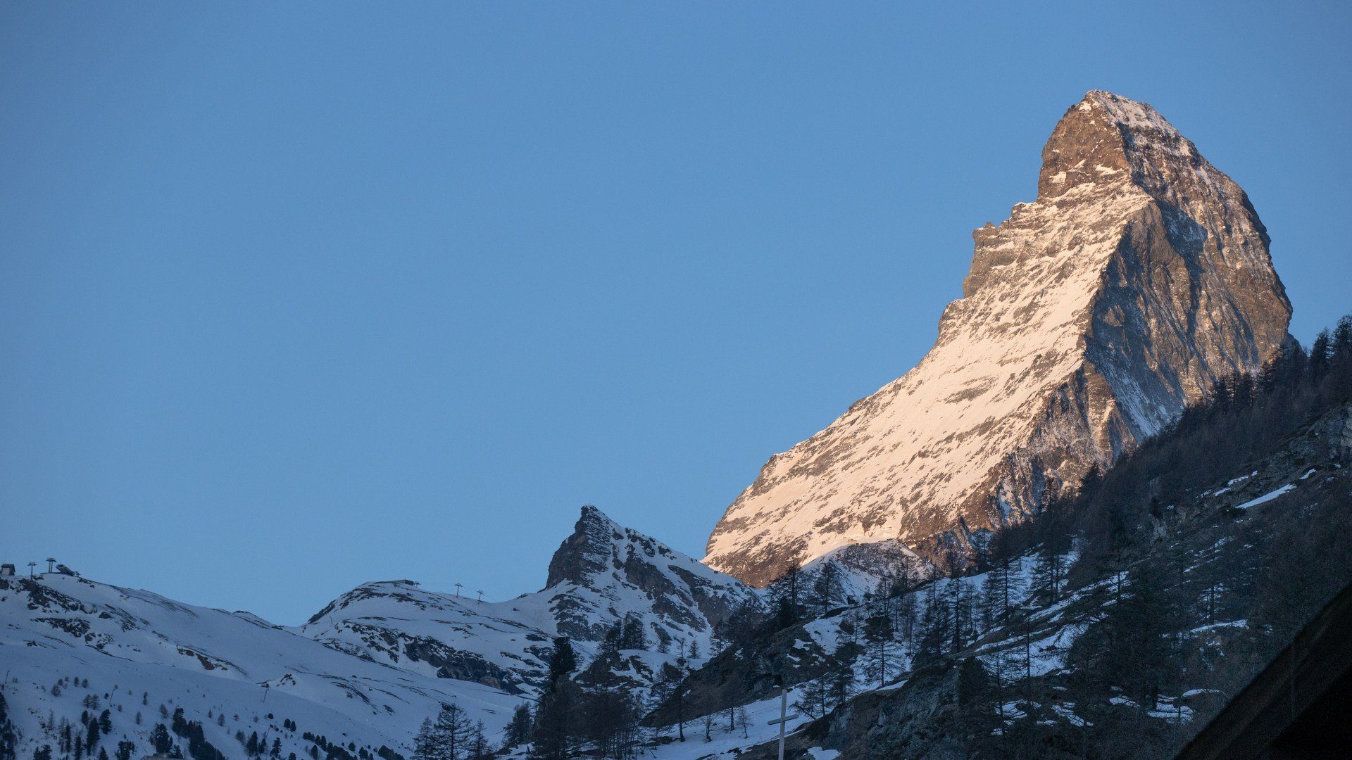 Schweizerhof Zermatt - Luxury ski hotel gallery image 7 showing alpine architecture, interior design, or mountain views