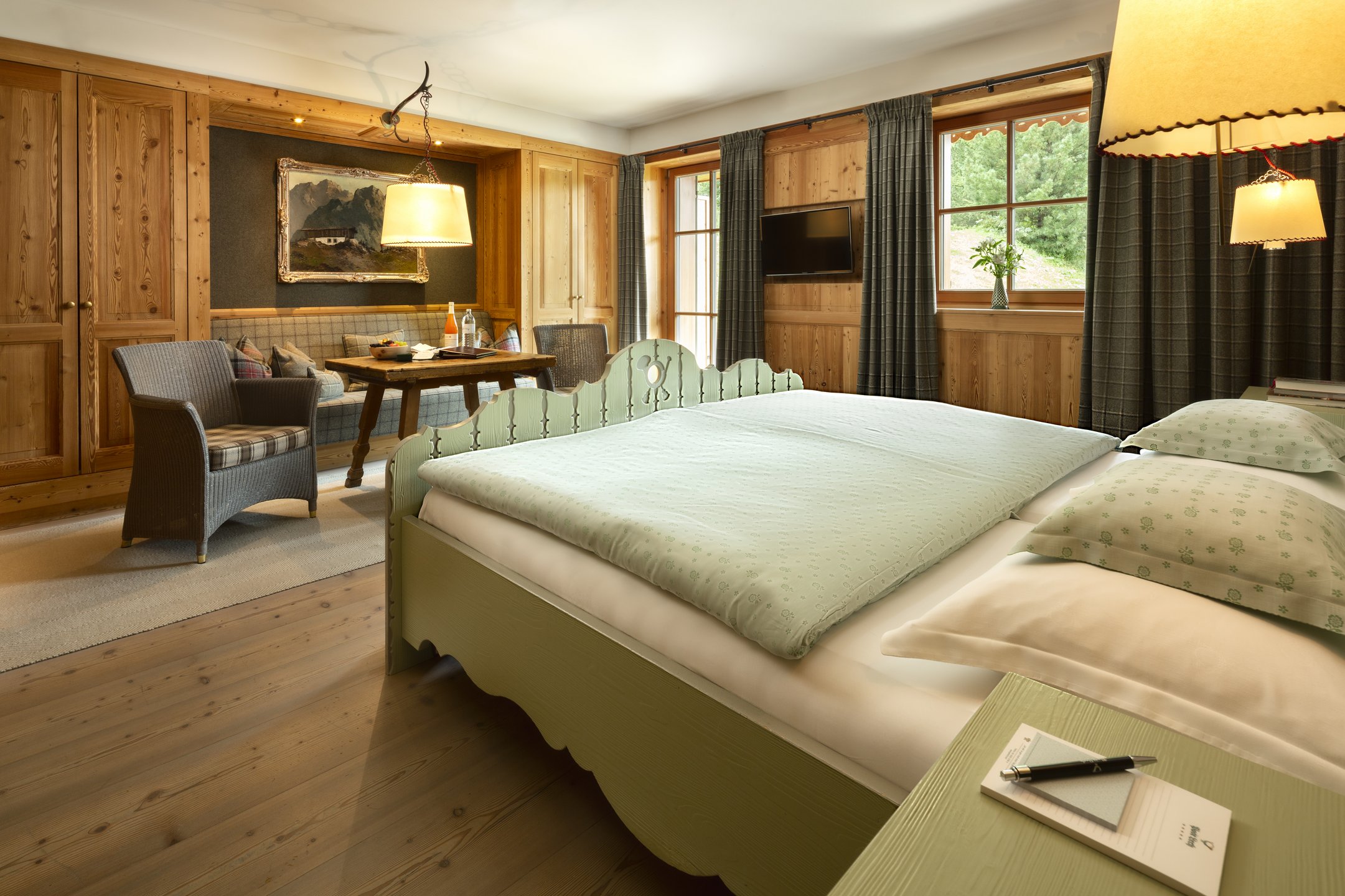 Post Lech Arlberg - Luxury ski hotel gallery image 25 showing alpine architecture, interior design, or mountain views