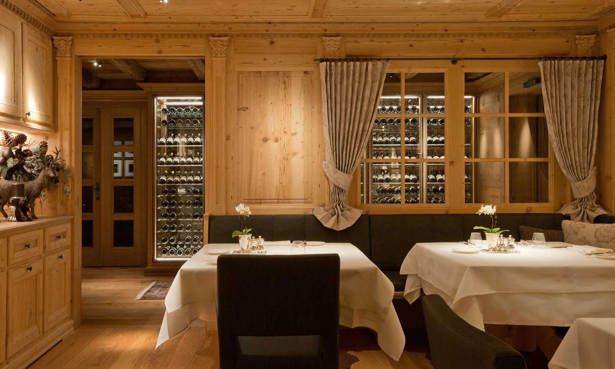 Burg Vital Resort - Luxury ski hotel gallery image 5 showing alpine architecture, interior design, or mountain views