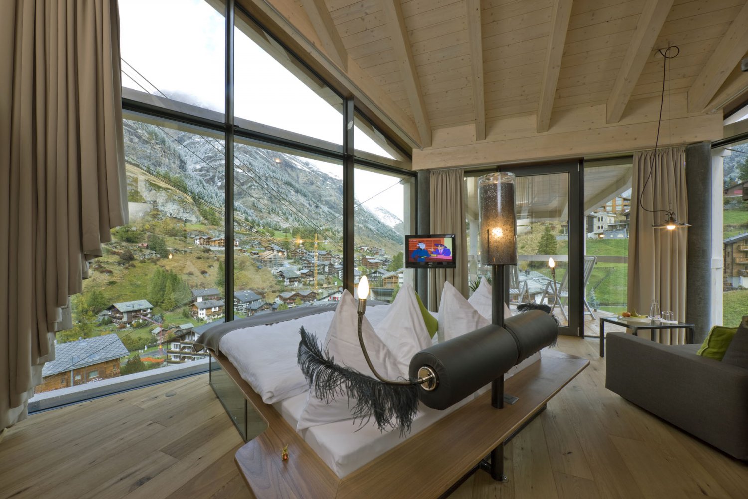 Matterhorn FOCUS - Luxury ski hotel gallery image 18 showing alpine architecture, interior design, or mountain views