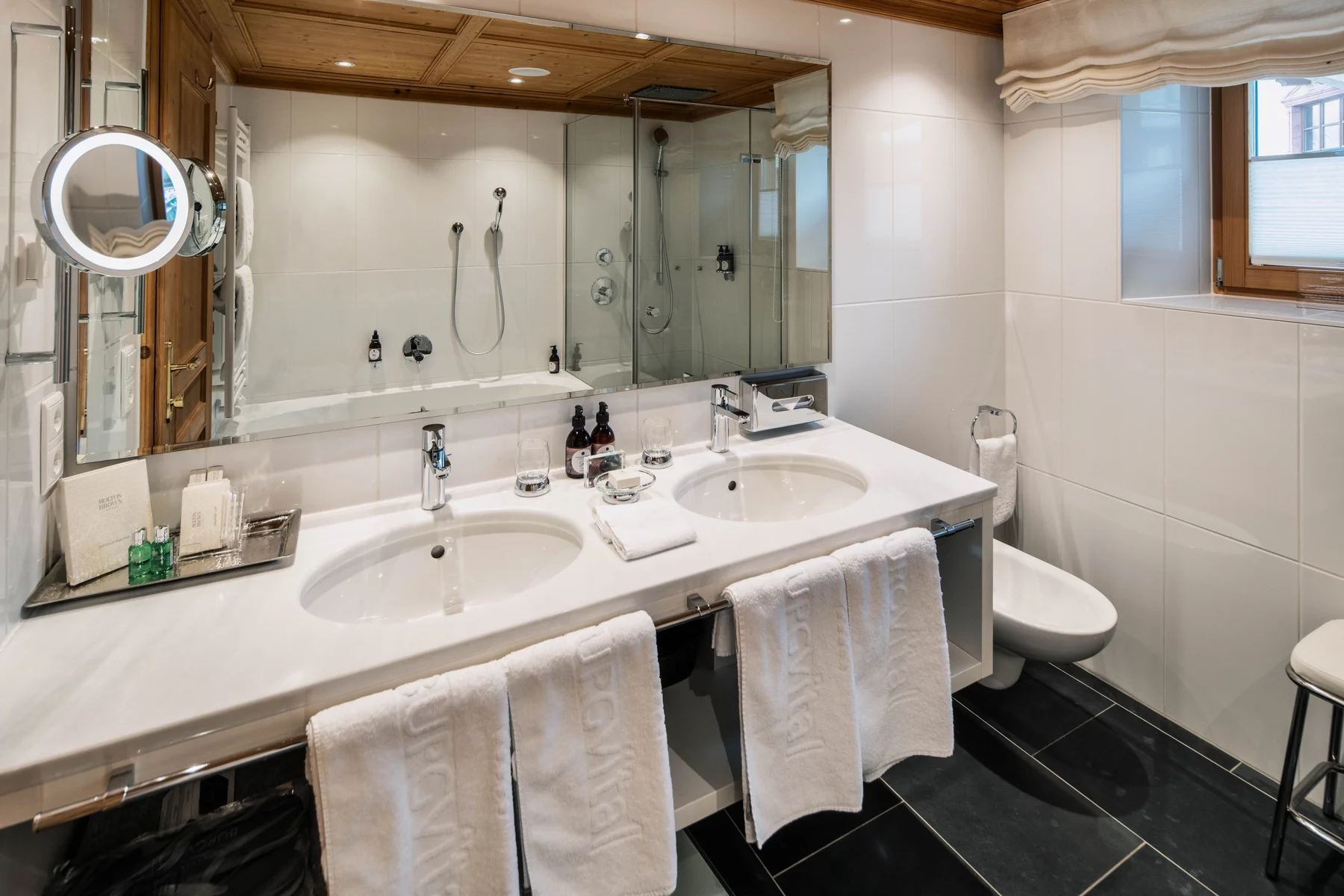 Burg Vital Resort - Luxury ski hotel gallery image 17 showing alpine architecture, interior design, or mountain views