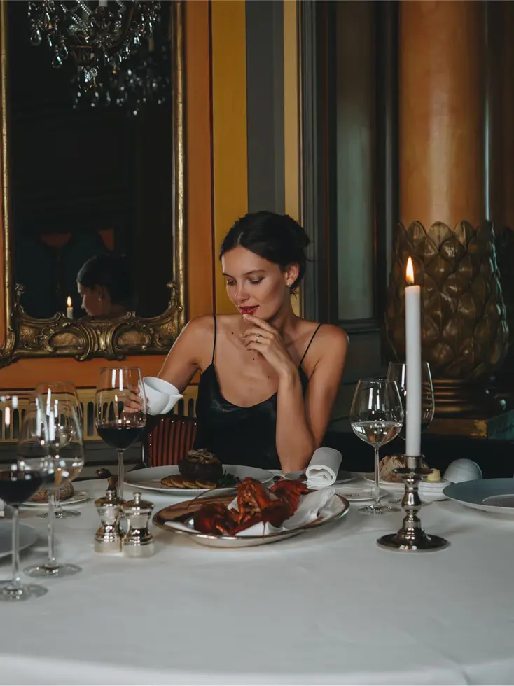 Badrutt’s Palace Hotel - Luxury ski hotel gallery image 27 showing alpine architecture, interior design, or mountain views