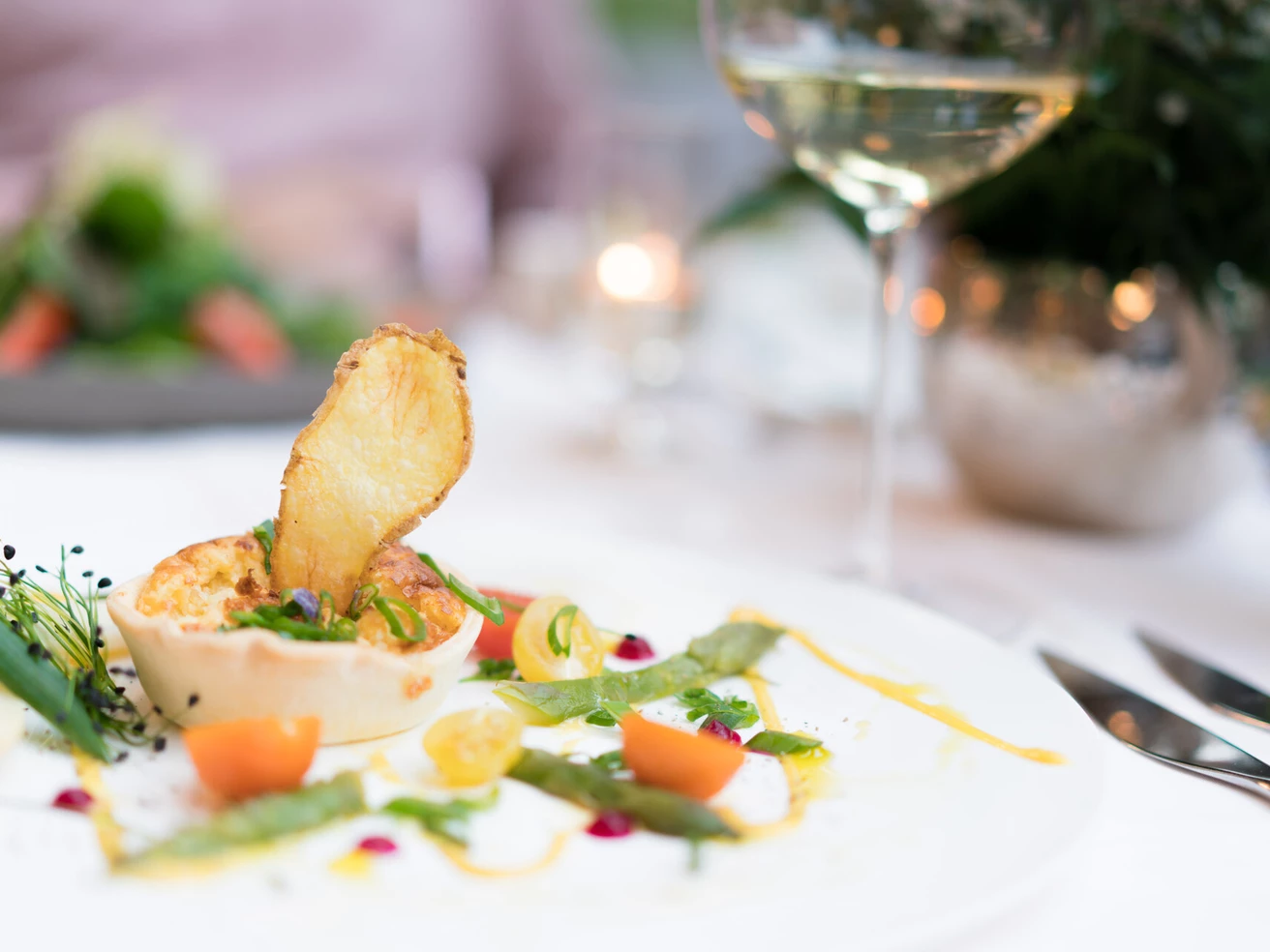 Das Posthotel - Luxury ski hotel gallery image 7 showing alpine architecture, interior design, or mountain views