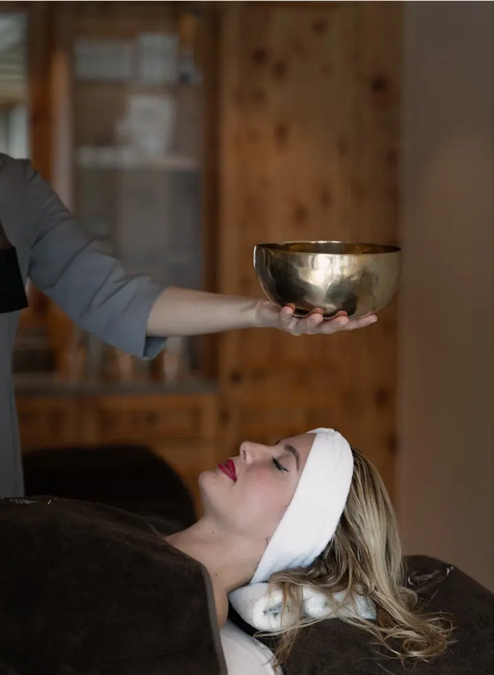 Badrutt’s Palace Hotel - Luxury ski hotel gallery image 21 showing alpine architecture, interior design, or mountain views