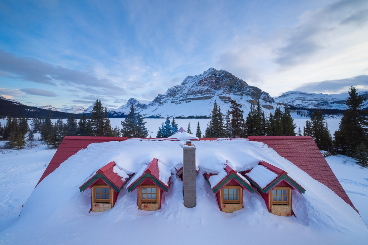 The Lodge at Bow Lake - luxury ski hotel in Lake Louise, Alberta, Canada, Canada near The Lake Louise Ski Resort & Summer Gondola
