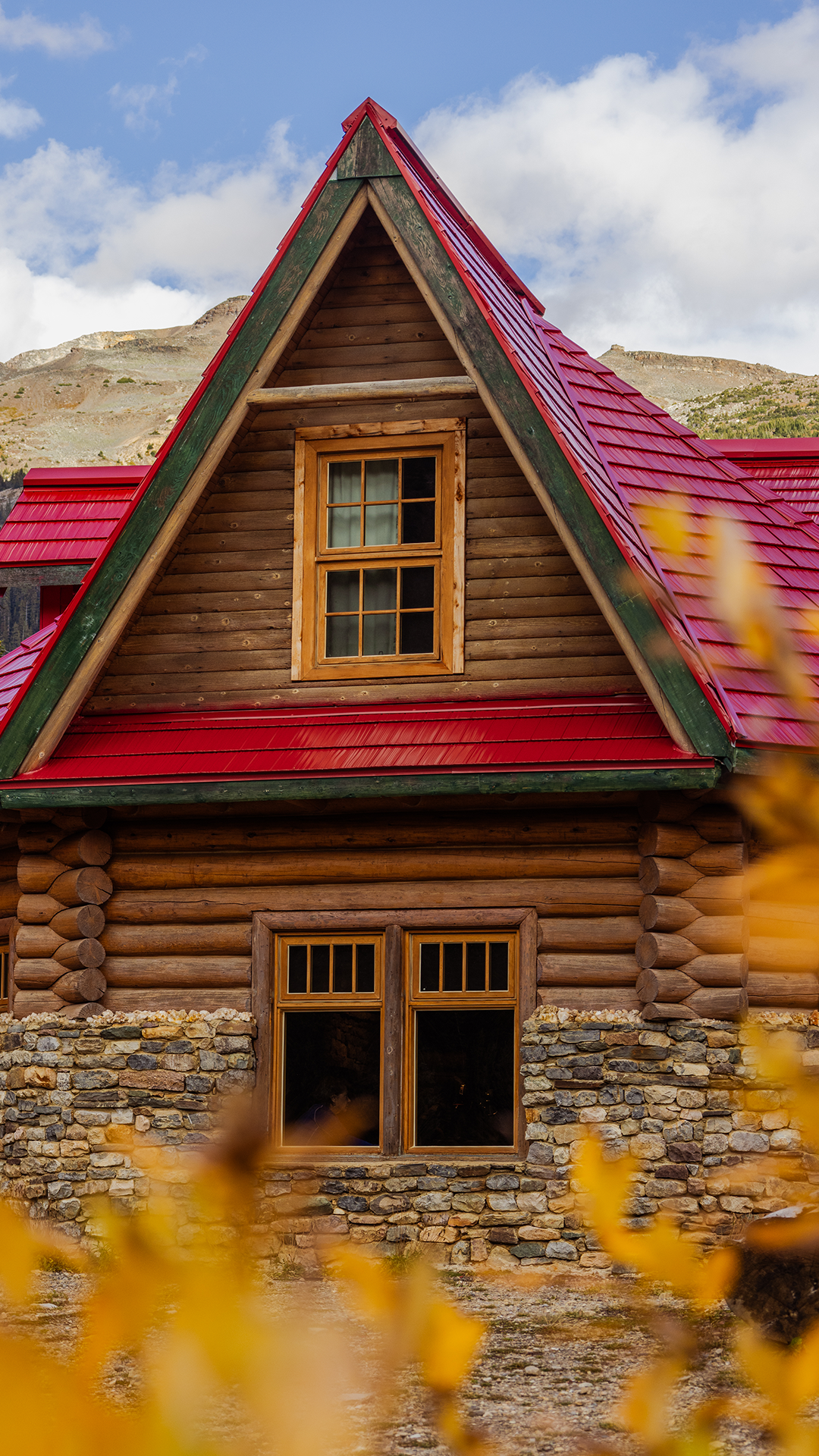 The Lodge at Bow Lake - Luxury ski hotel gallery image 13 showing alpine architecture, interior design, or mountain views