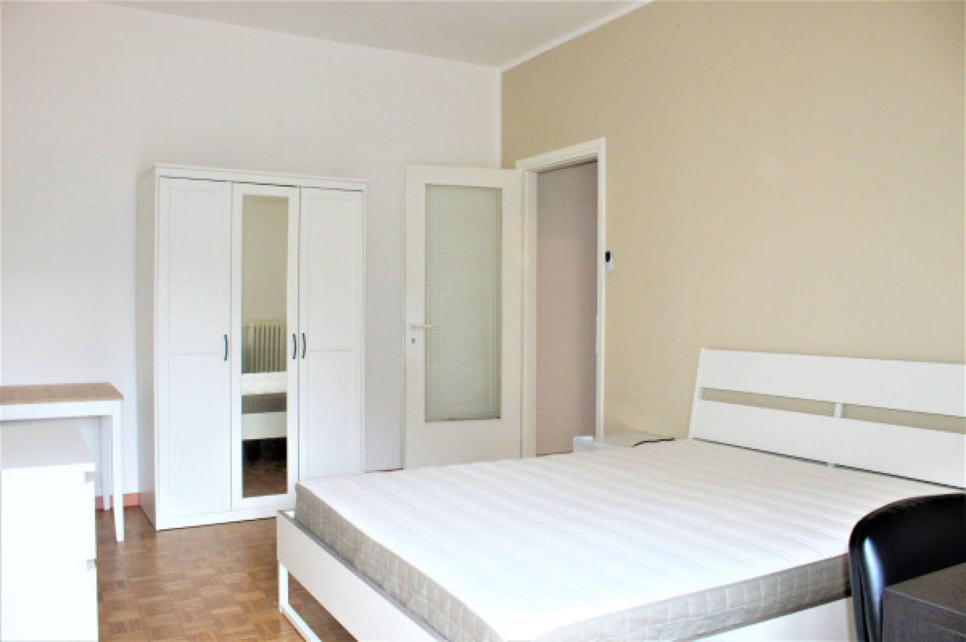 Stanza Matrimoniale - MM3 Affori FN