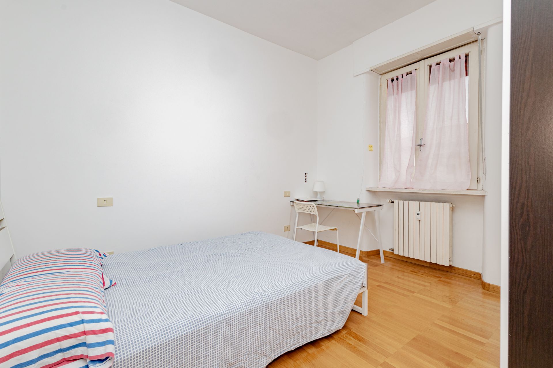 Stanza Matrimoniale - M3 Corvetto