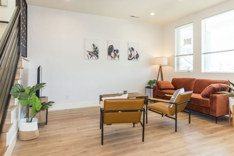 Junction - Property photo showing available rental in West Oakland