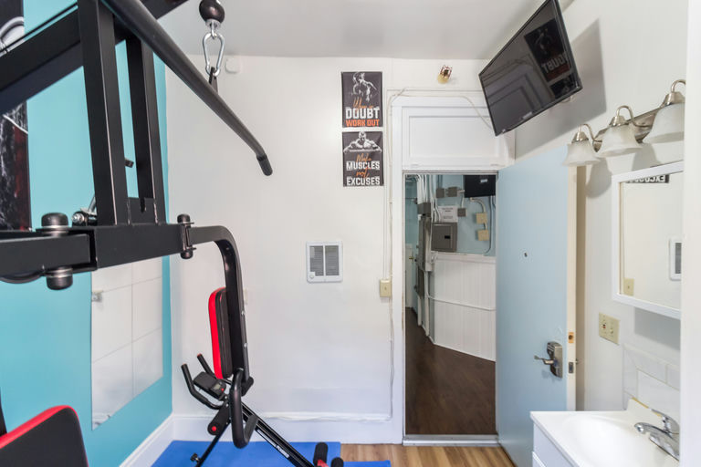 More Images - Image 10