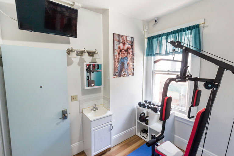 More Images - Image 11