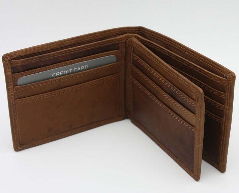 CENZONI Tan Slim Wallet