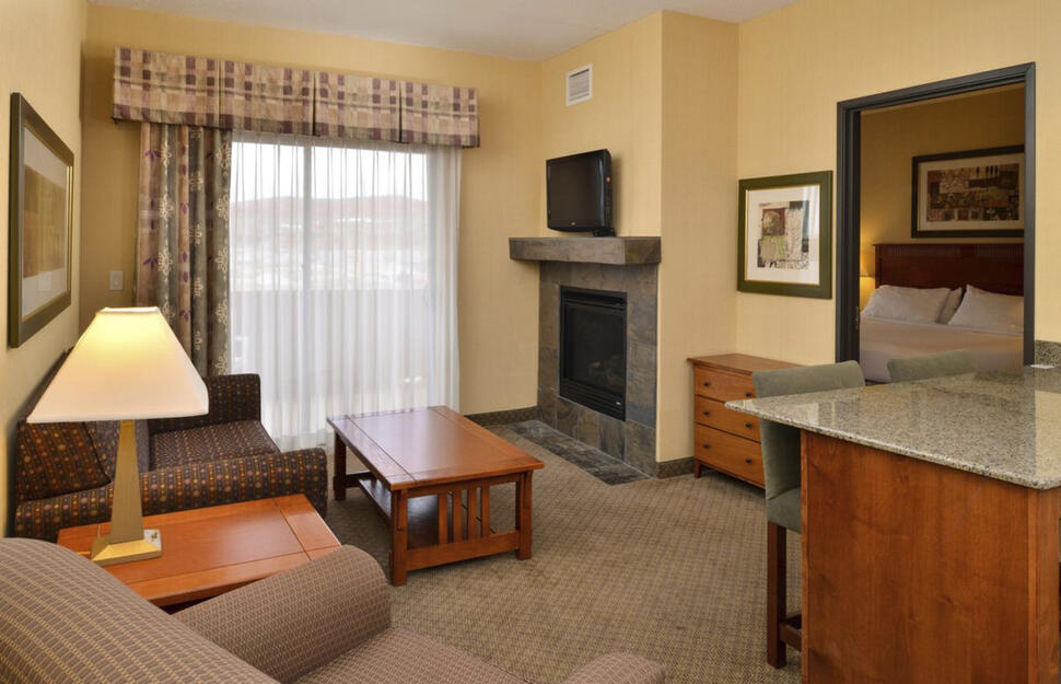 Holiday-Inn-Express-Hotel-Suites-St.-George-North-Zion-3.jpg