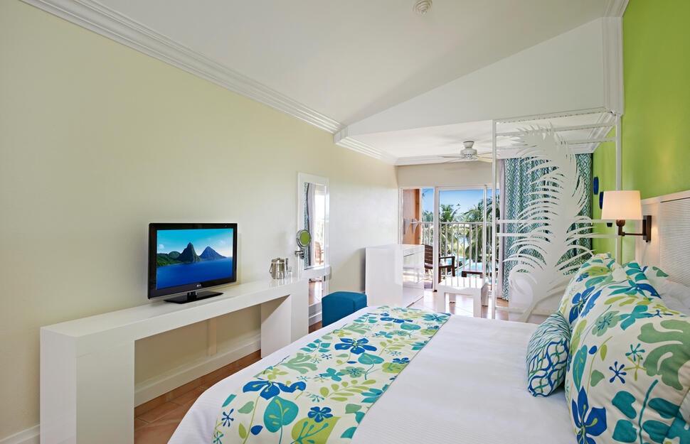 Coconut-Bay-Beach-Resort-Spa-6.jpg