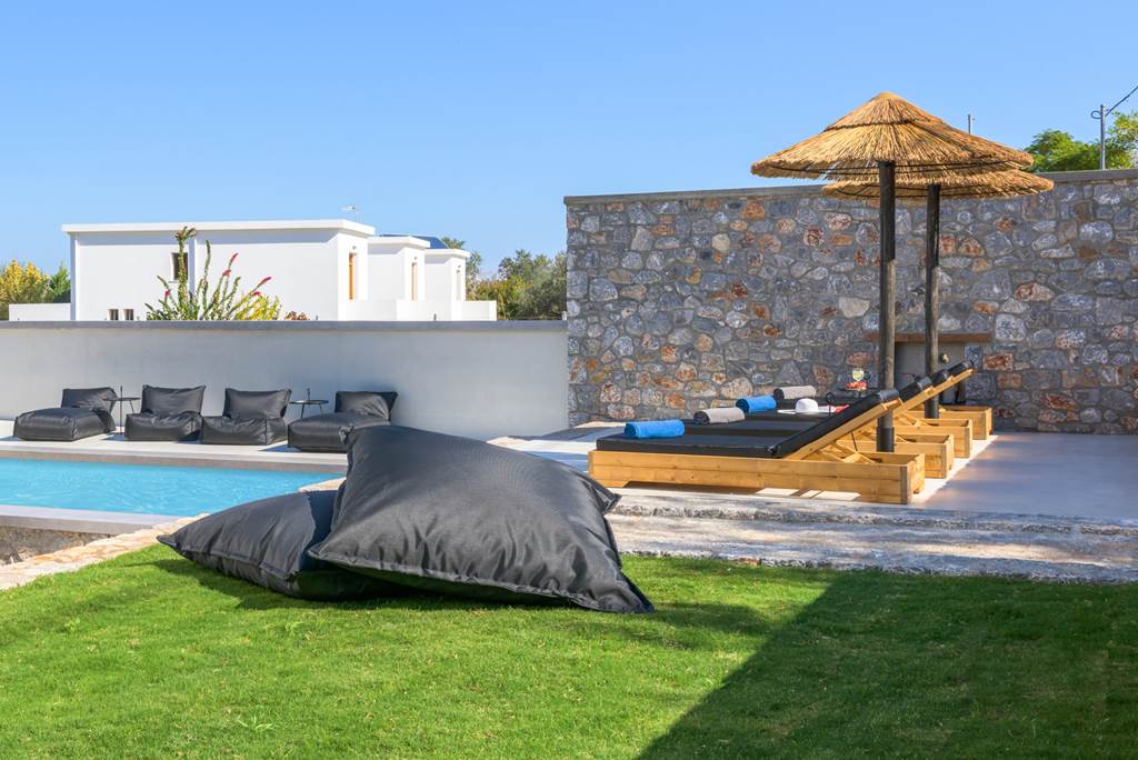 RHO_77912_Villa_Lambis_Athina_0118_03.jpg