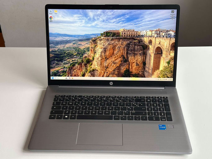 **HP 470 G8 (59T34EA)**
