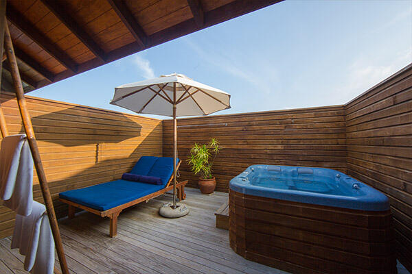 Vilamendhoo-Resort-Spa-14.jpg