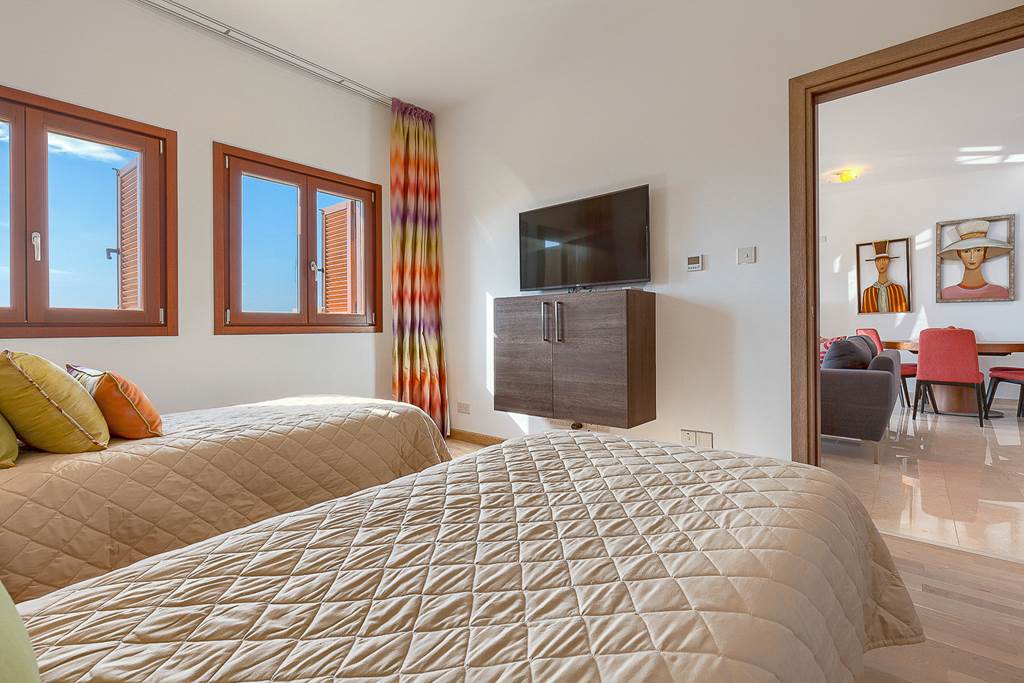 PFO_85907_Aphrodite_Hills_-_Premium_2_bedroom_apartment_0923_07.jpg