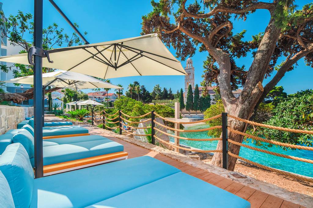 SPU_83998_Beach_Bay_Hvar_Hotel_0123_02.jpg
