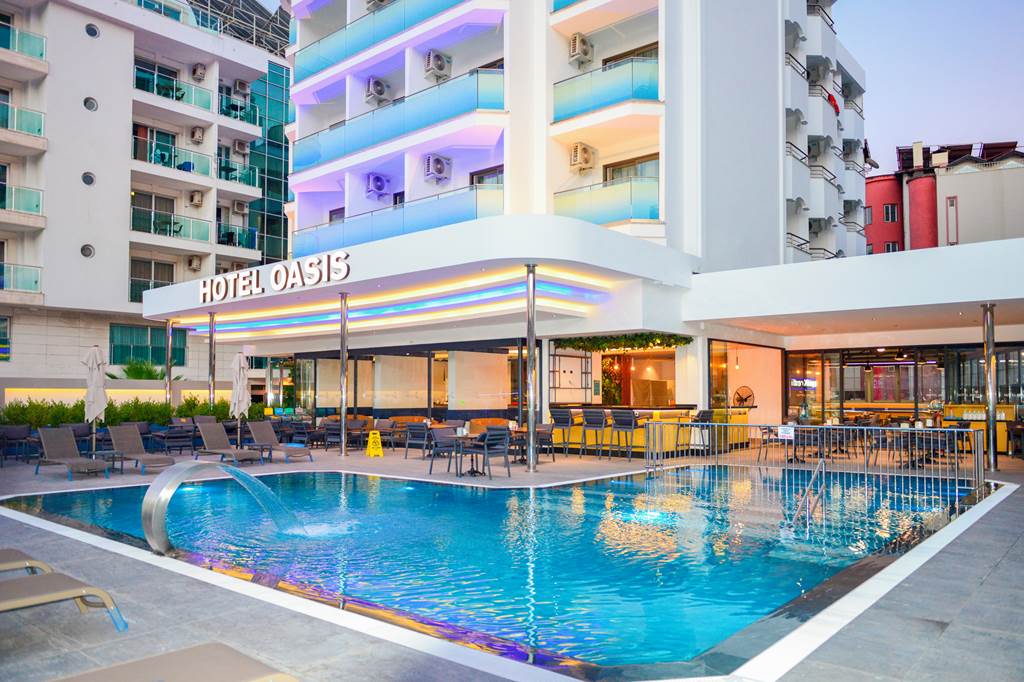 DLM_85244_Oasis_Hotel_0123_03.jpg
