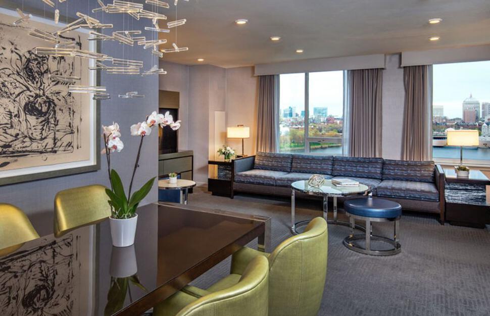 Royal-Sonesta-Boston-10.jpg