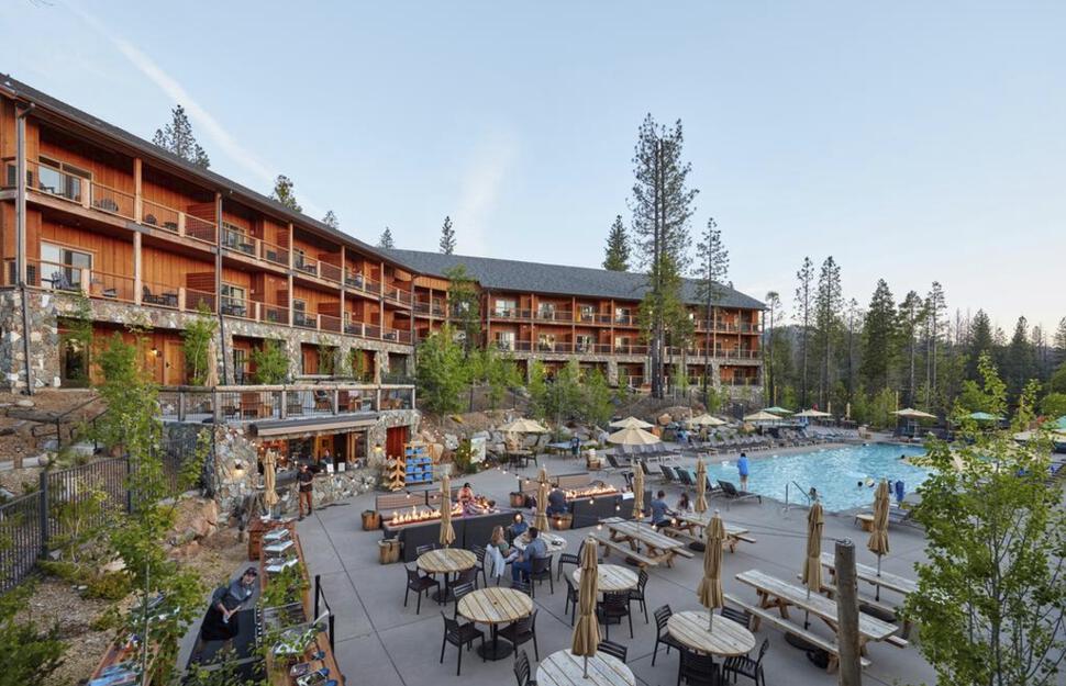 Rush-Creek-Lodge-at-Yosemite-5.jpg