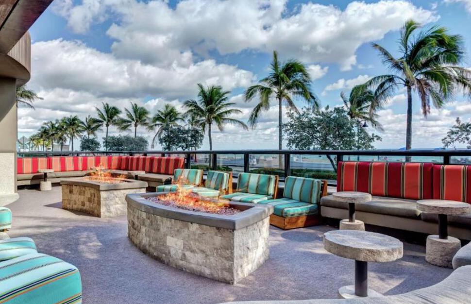Hilton-Fort-Lauderdale-Beach-Resort-6.jpg