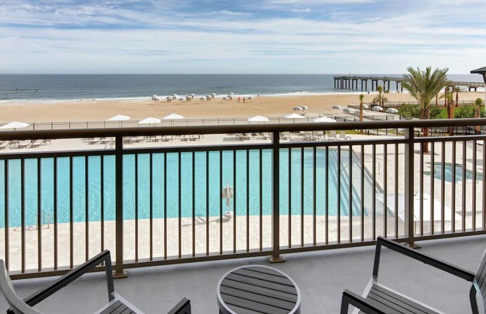Embassy-Suites-by-Hilton-St-Augustine-Beach-Oceanfront-Resort-5.jpg