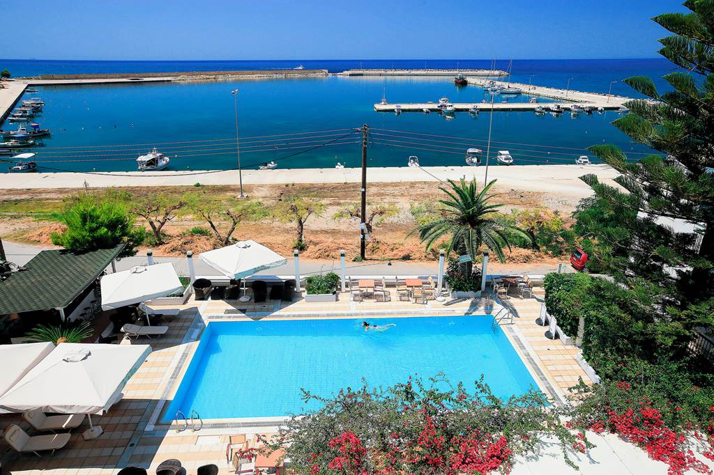 KLX_82542_Kyparissia_Beach_Hotel_1120_14.jpg