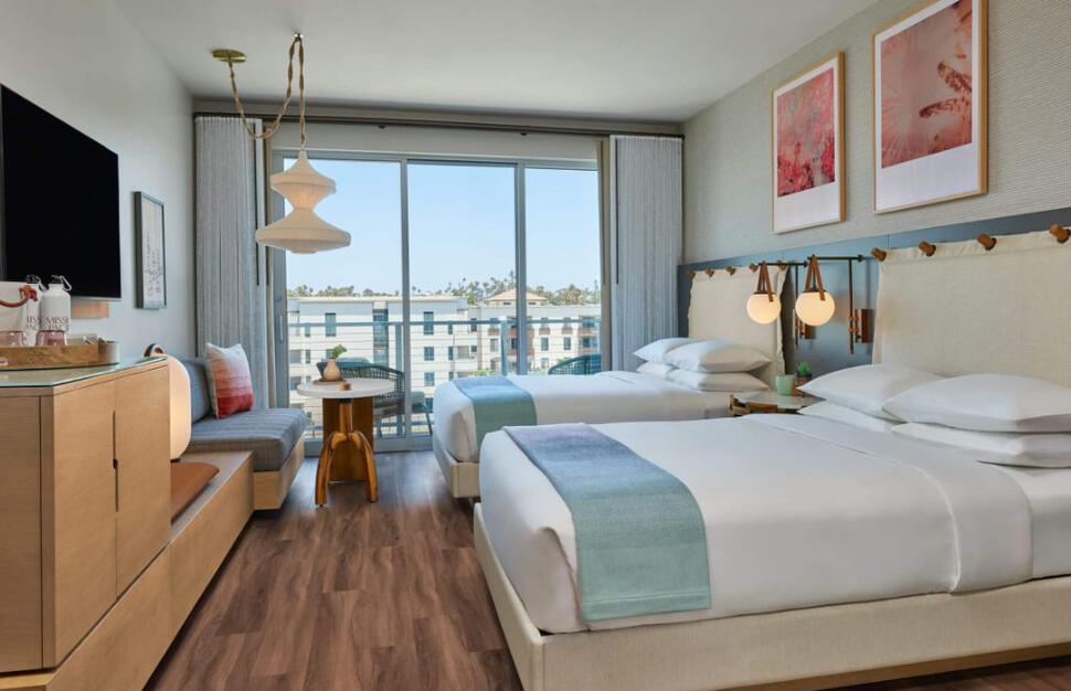 Mission-Pacific-Beach-Resort-part-of-JdV-by-Hyatt-18.jpg