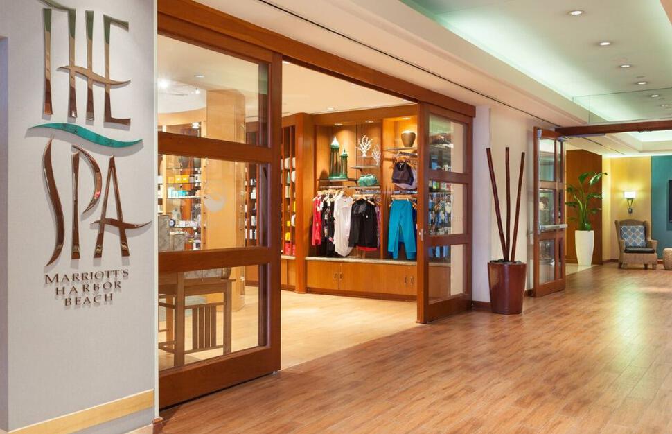 Fort-Lauderdale-Marriott-Harbor-Beach-Resort-Spa-17.jpg