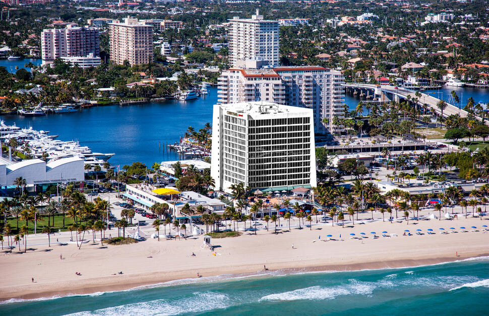 Courtyard-by-Marriott-FT.-Lauderdale-Beach-6.jpg