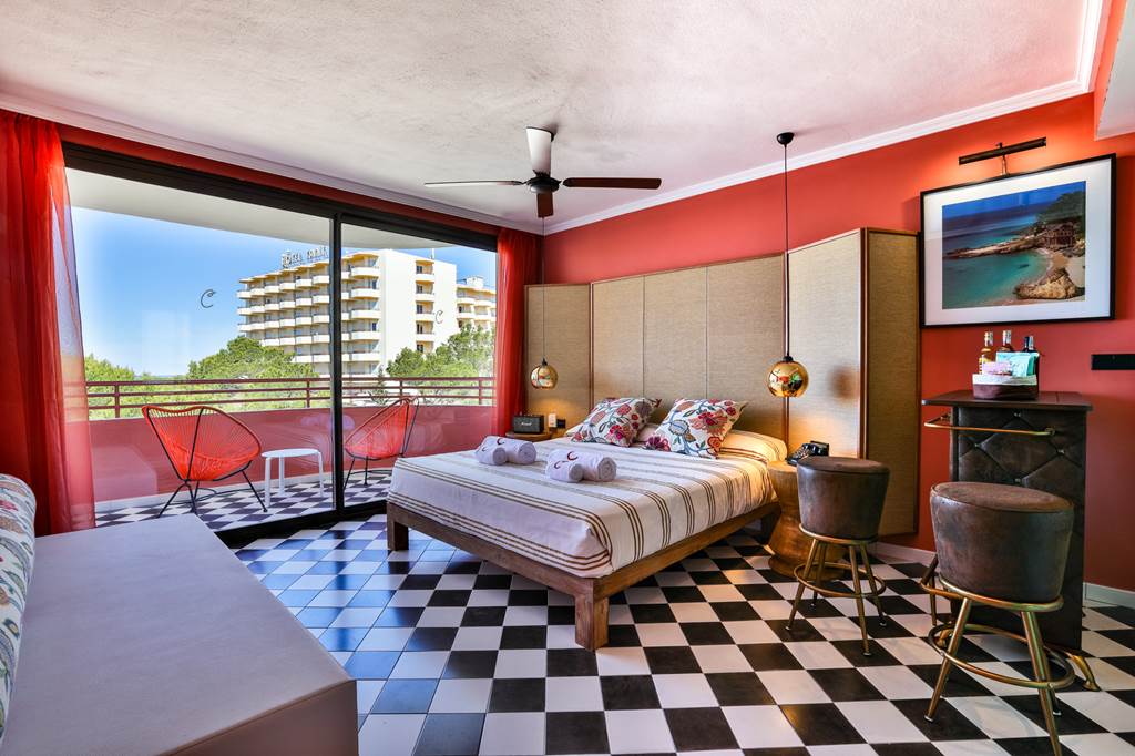IBZ_78704_Cubanito_Ibiza_Suites_0618_04.jpg