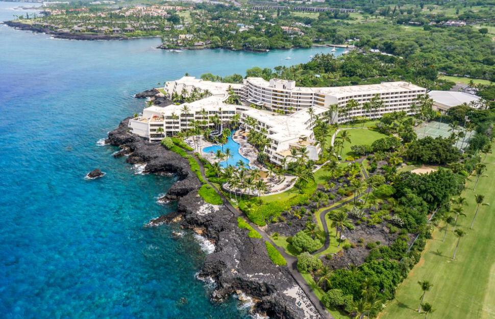 The-Outrigger-Kona-Resort-Spa-1.jpg